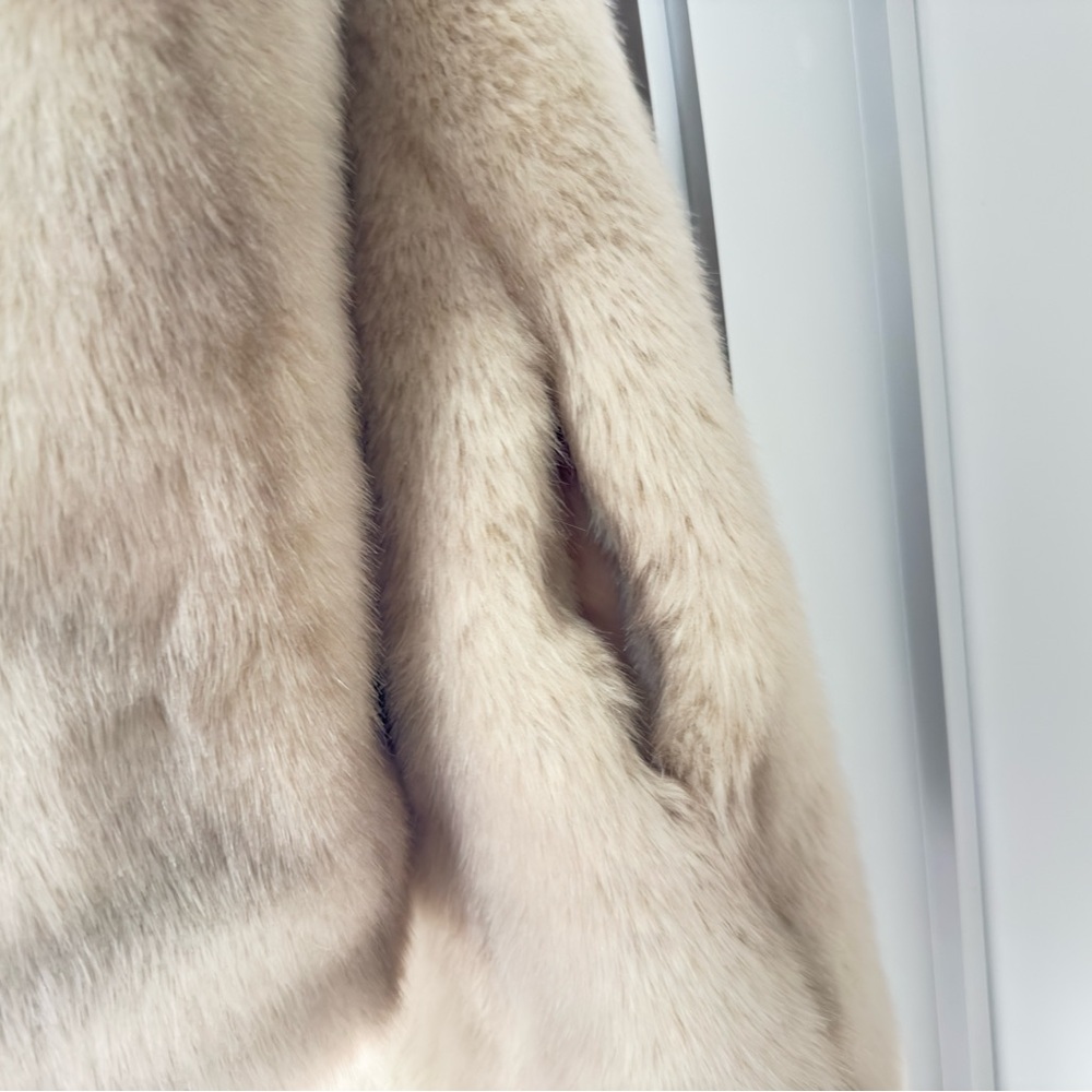 Women's Cream Teddy Jacket - Picture 10 of 14